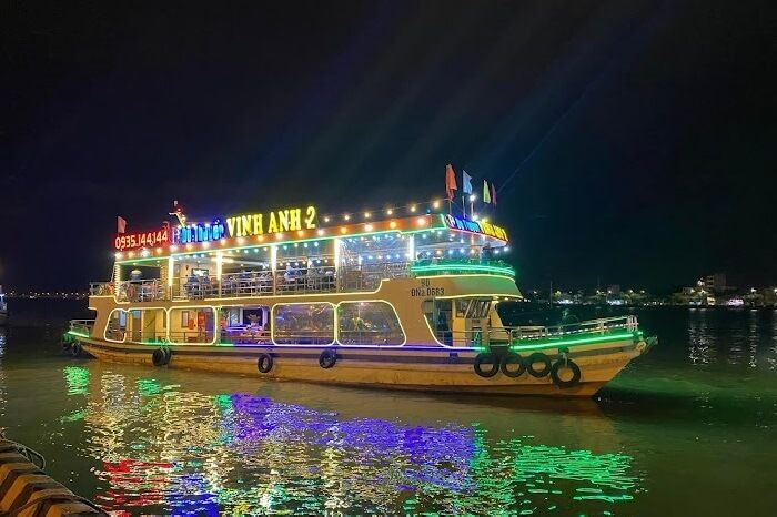 du thuyền Vinh Anh Đà Nẫng