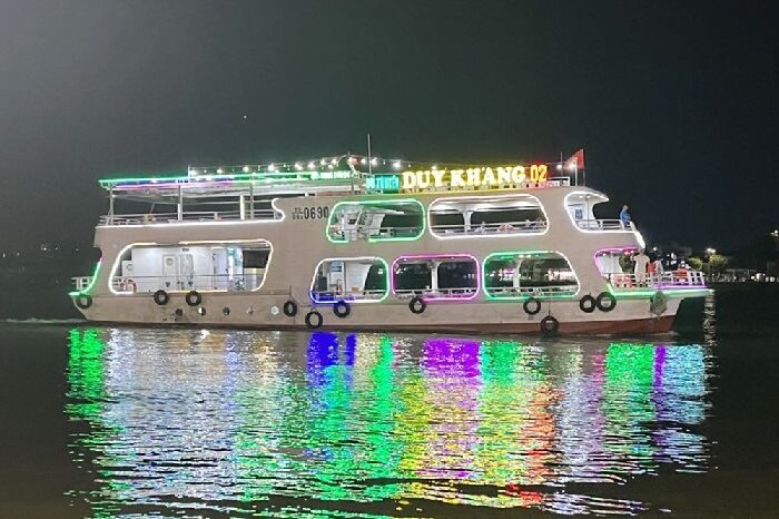 Du thuyền Duy Khang